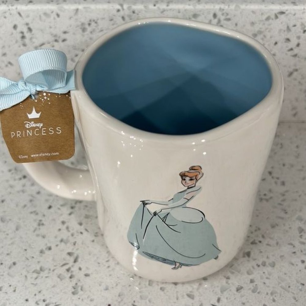 New Rae Dunn Disney Princess CINDERELLA Coffee Mug 404 - Picture 3 of 4